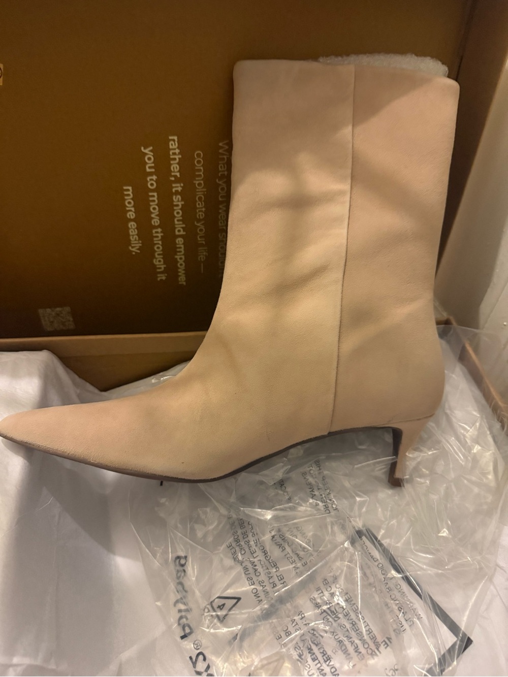 Seychelles Game Changer Taupe Suede Pointed Toe Kitten Heel Boots 8 NWOB - Picture 5 of 7
